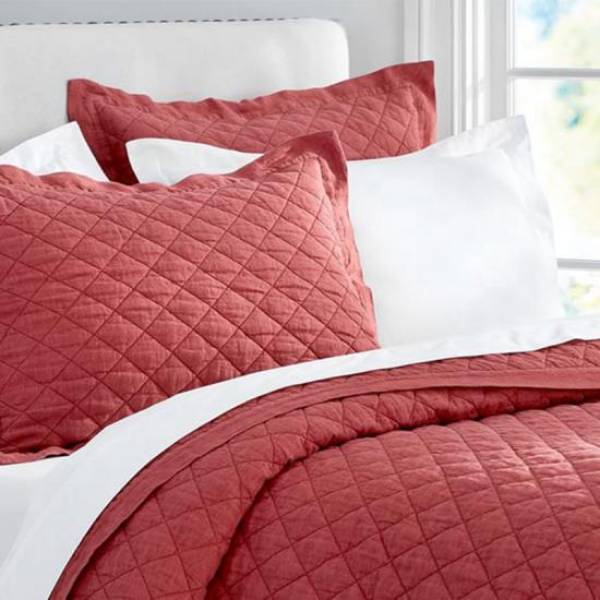 Oversized Solid 3piece Quilt Set by HJ Home Fashion